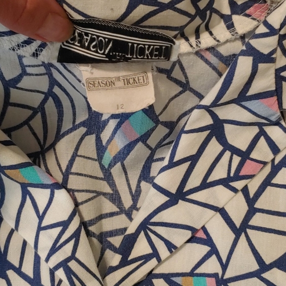 Vintage Button Down Top - Picture 4 of 6